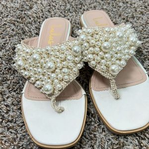 Lulus Pearl Sandals- Size 8